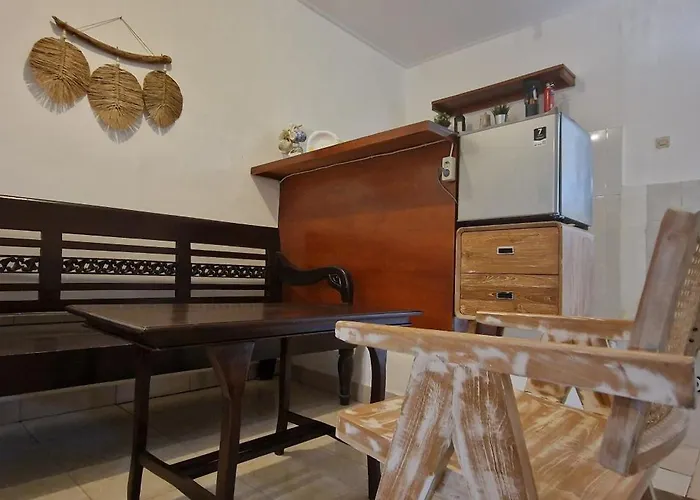 Fatinn's Surf Apartements * Airsatang